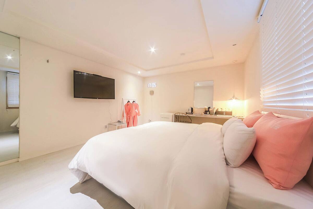 Standard Double Room | Minibar (free items), desk, blackout drapes, WiFi (free)