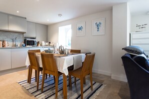 Dining - The Booty (Salcombe)