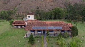 Fachada da propriedade