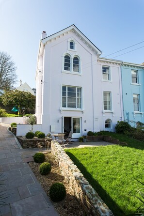 Front of property - Merchants House (Salcombe)