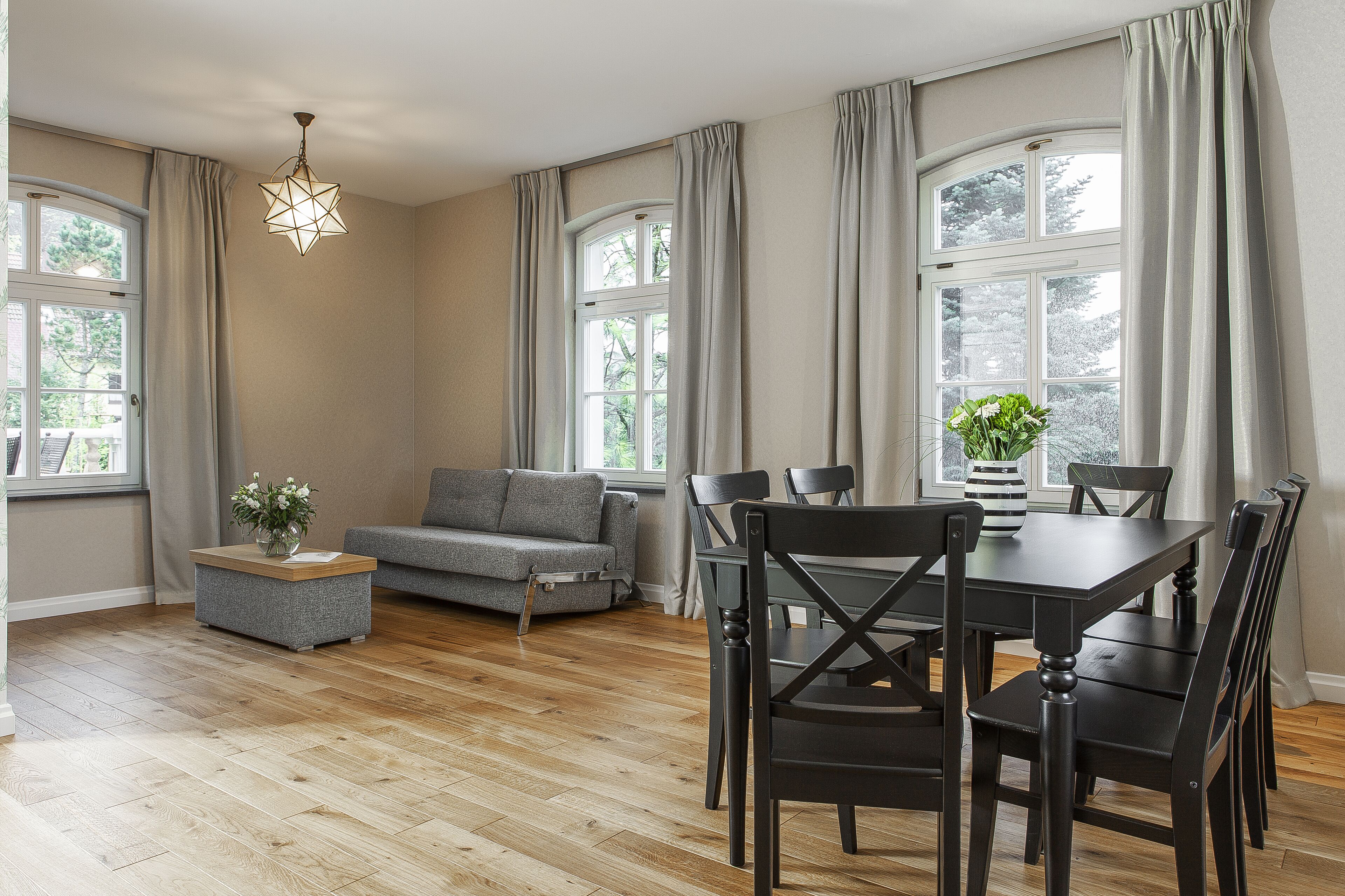 Departamento Deluxe | Área de sala de estar | Televisión de pantalla plana 