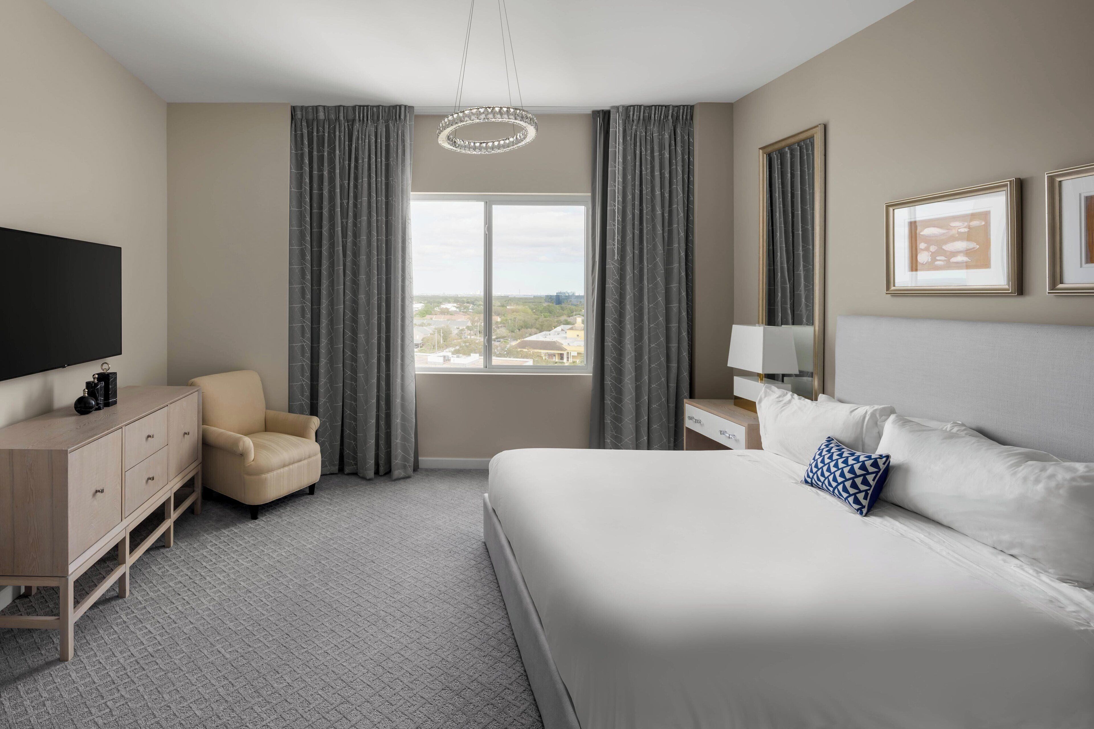 presidential suite, 2 bedrooms, bay view | minibar, individually decorated, individually furnished, desk