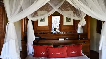 Deluxe Chalet, 1 Bedroom | 1 bedroom, premium bedding, in-room safe, individually decorated