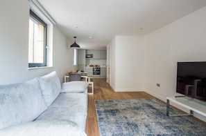 Apartment, 1 Bedroom | Living area