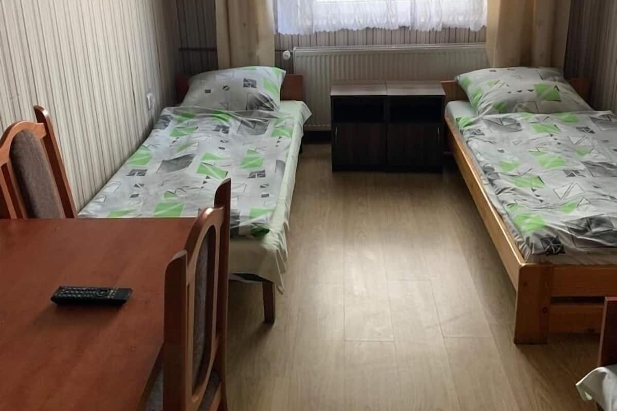 Room (01) | Free WiFi, bed sheets