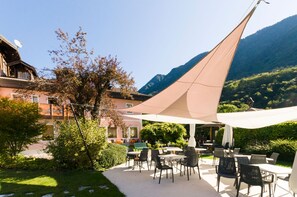 Terrace/patio - Albergo Ristorante Aurora (Borgo Chiese)