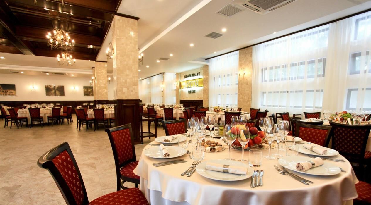 Kontinental frokost hver dag (RON 25 per person)