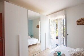 Villa, 3 Bedrooms, Garden View (Villa Franca) | 3 bedrooms, individually decorated, individually furnished - Villa Franca (Pietrasanta)