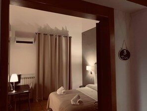 Bureau, chambres insonorisées, Wi-Fi gratuit, draps fournis