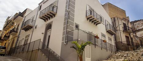 Majoituspaikan julkisivu