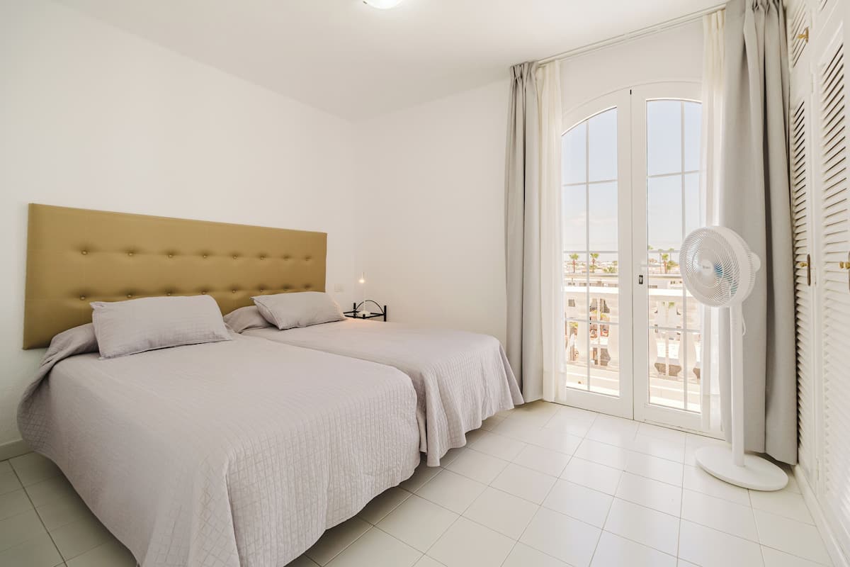 Apartamento estándar, 1 habitación | 1 dormitorio, caja fuerte, cortinas opacas y wifi gratis