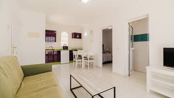 Standard Apartment, 1 Bedroom | 1 bedroom, in-room safe, blackout drapes, free WiFi