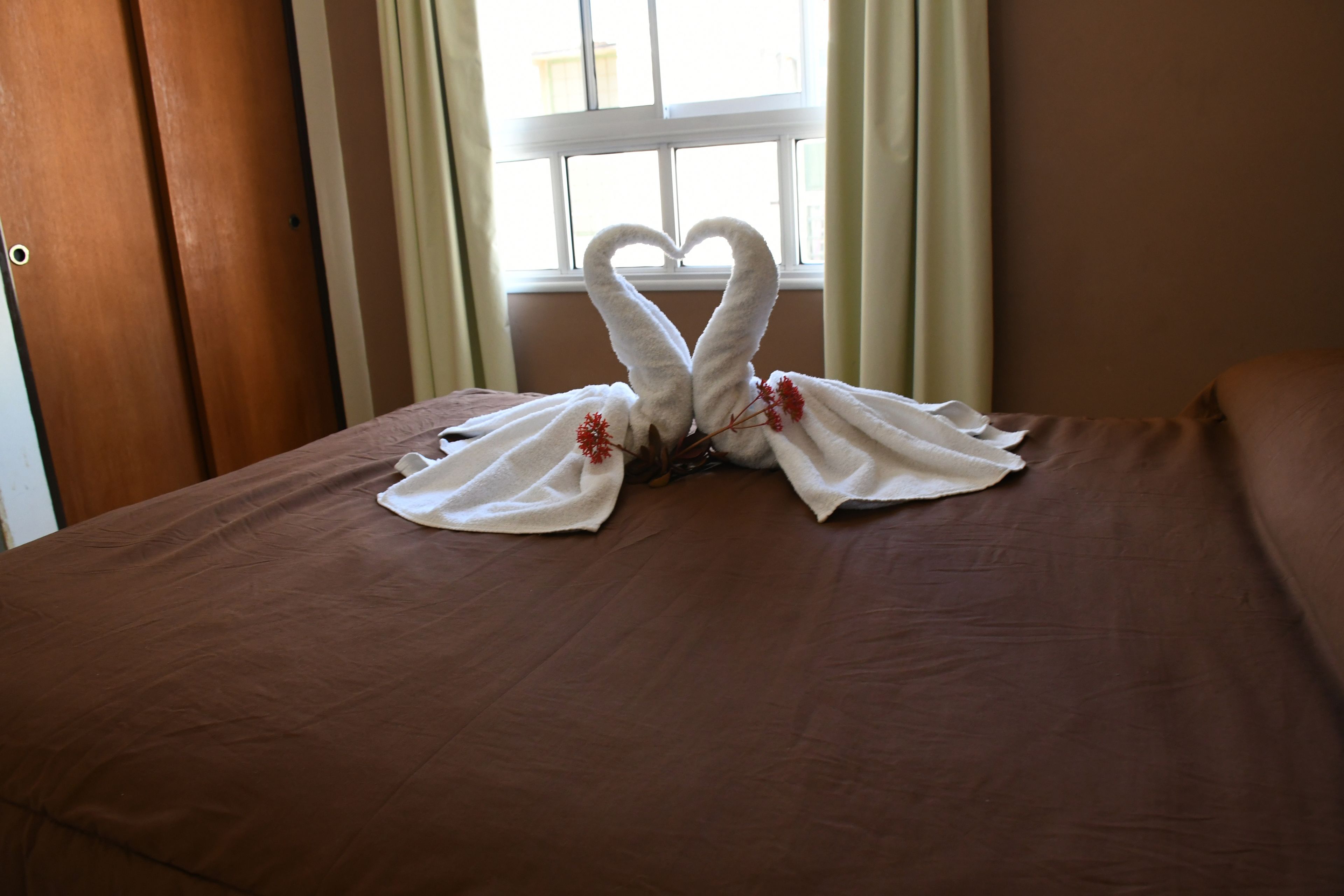 egyptian cotton sheets, premium bedding, free wifi, wheelchair access