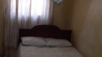 Chambre Standard | Bureau, espace de travail pour ordinateur portable