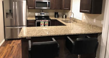Extremely Clean & Very Nice! (West Park B)