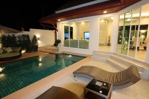 Udendørs pool