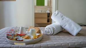 Superior Room, Non Smoking, City View | In-room dining - Verdirooms158 (Castellammare del Golfo)