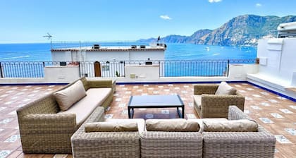 Casa Ella Praiano family home with private parking, excellent WiFi connection