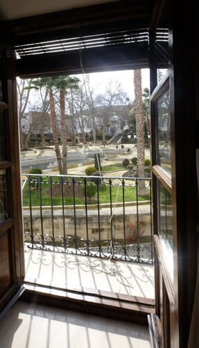 Duplex apartment located in the privileged environment of the Fuente del Rey