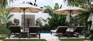 Terrace/patio - Villa Dayak-Asmat, a luxury tropical resort located in the heart of Seminyak (Badung)