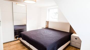 3 Schlafzimmer, schallisolierte Zimmer, Bügeleisen/Bügelbrett