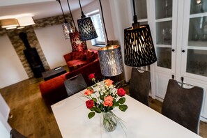 Dining - Rosenchalet - well-being and enjoyment  (Bayern - Leinach)