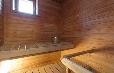 Bright condo with balcony and sauna, close to centre on Helsinki/ airport
