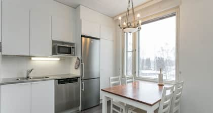 Bright condo with balcony and sauna, close to centre on Helsinki/ airport