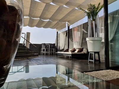 Beautiful penthouse of 200 m with outdoor jacuzzi