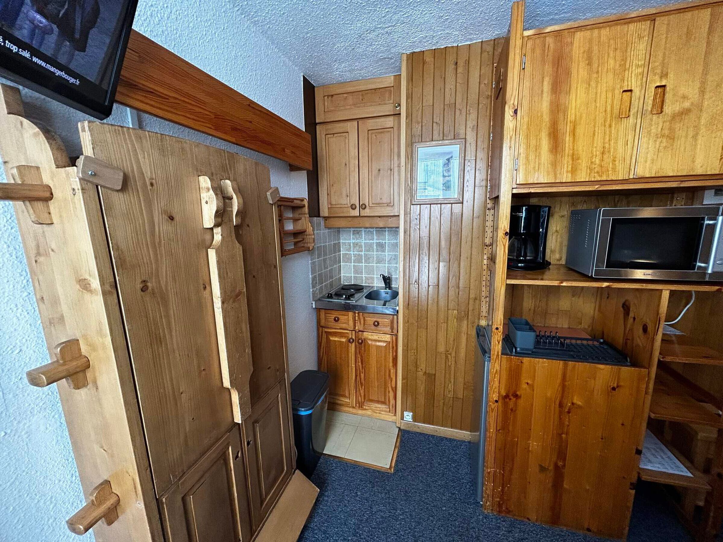 Fridge, microwave, coffee/tea maker