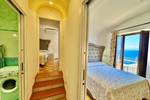 2 habitaciones, tabla de planchar con plancha, wifi y ropa de cama