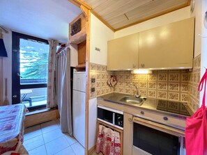 Frigorifero, macchina per tè/caffè, tostapane, freezer