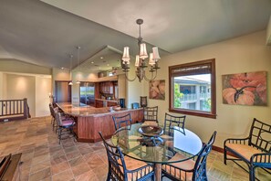 Dining - 'Tropical Paradise' Resort Villa: 1 Mile to Beach! (Kamuela)