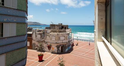 Surf Beach Canteras & Parking By CanariasGetaway
