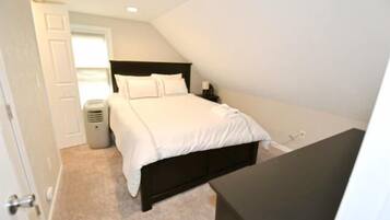 3 bedrooms, WiFi, bed sheets