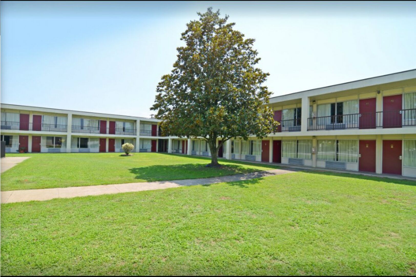 Americas Best Value Inn Wilson - 1 King Bed Non-Smoking