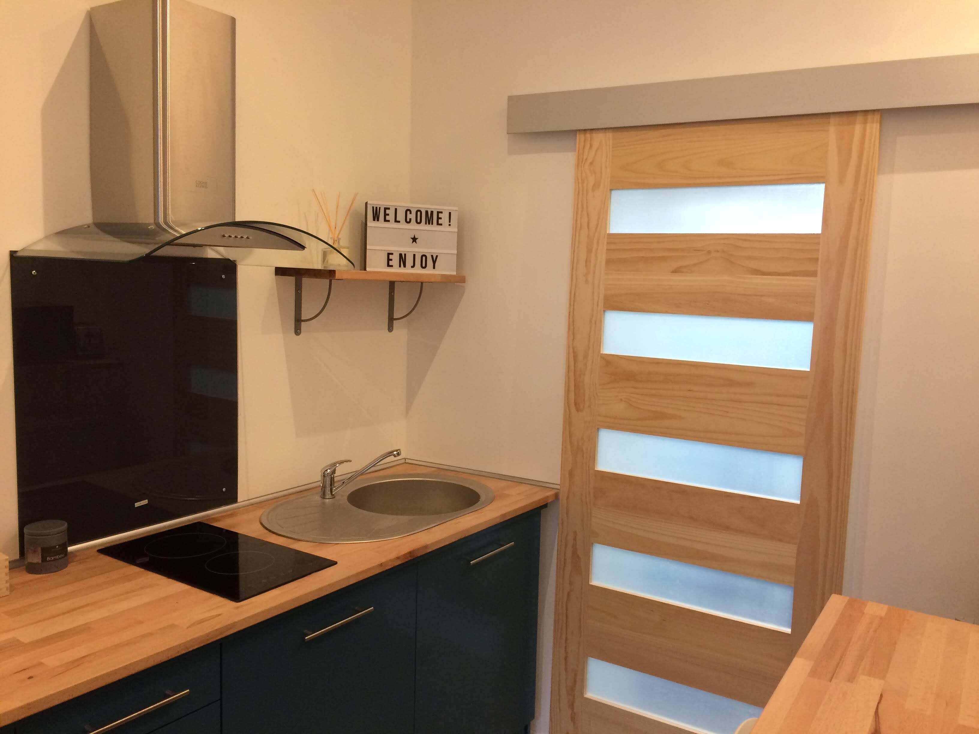 冰箱、微波炉、炉灶、电热水壶