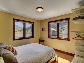 2 habitaciones, wifi gratis y ropa de cama 