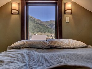 2 quartos, Wi-Fi de cortesia, roupa de cama