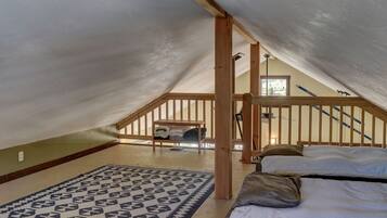 2 bedrooms, free WiFi, bed sheets