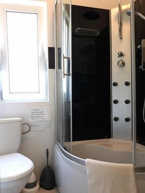 Bathtub