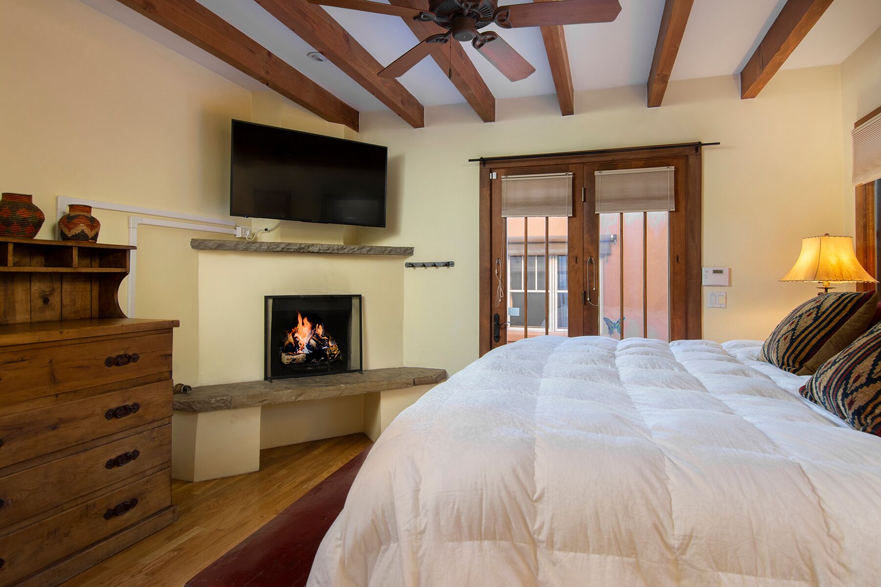 3 chambres, fer et planche à repasser, Wi-Fi gratuit, draps fournis