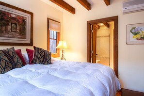3 chambres, fer et planche à repasser, Wi-Fi gratuit, draps fournis