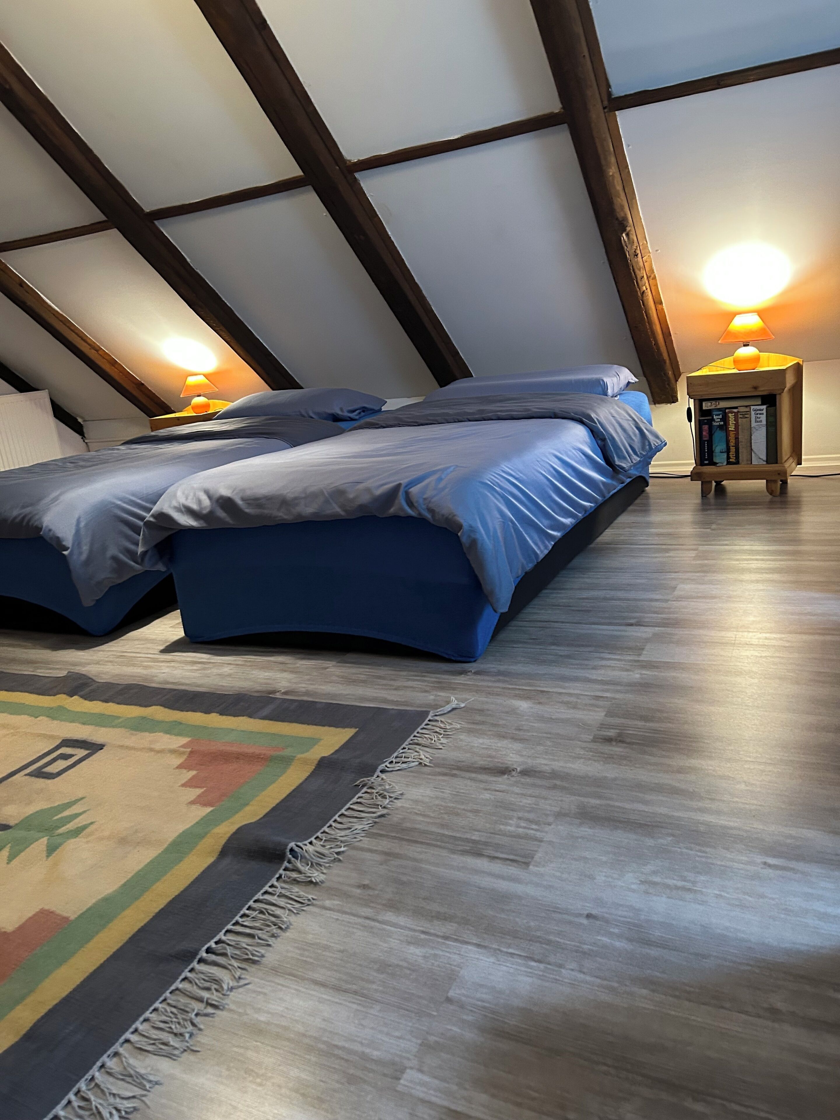 2 Schlafzimmer, Schreibtisch, Bügeleisen/Bügelbrett, kostenloses WLAN