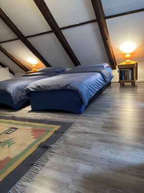 2 Schlafzimmer, Schreibtisch, Bügeleisen/Bügelbrett, kostenloses WLAN