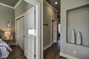 Interior - Downtown Escape (Chattanooga)