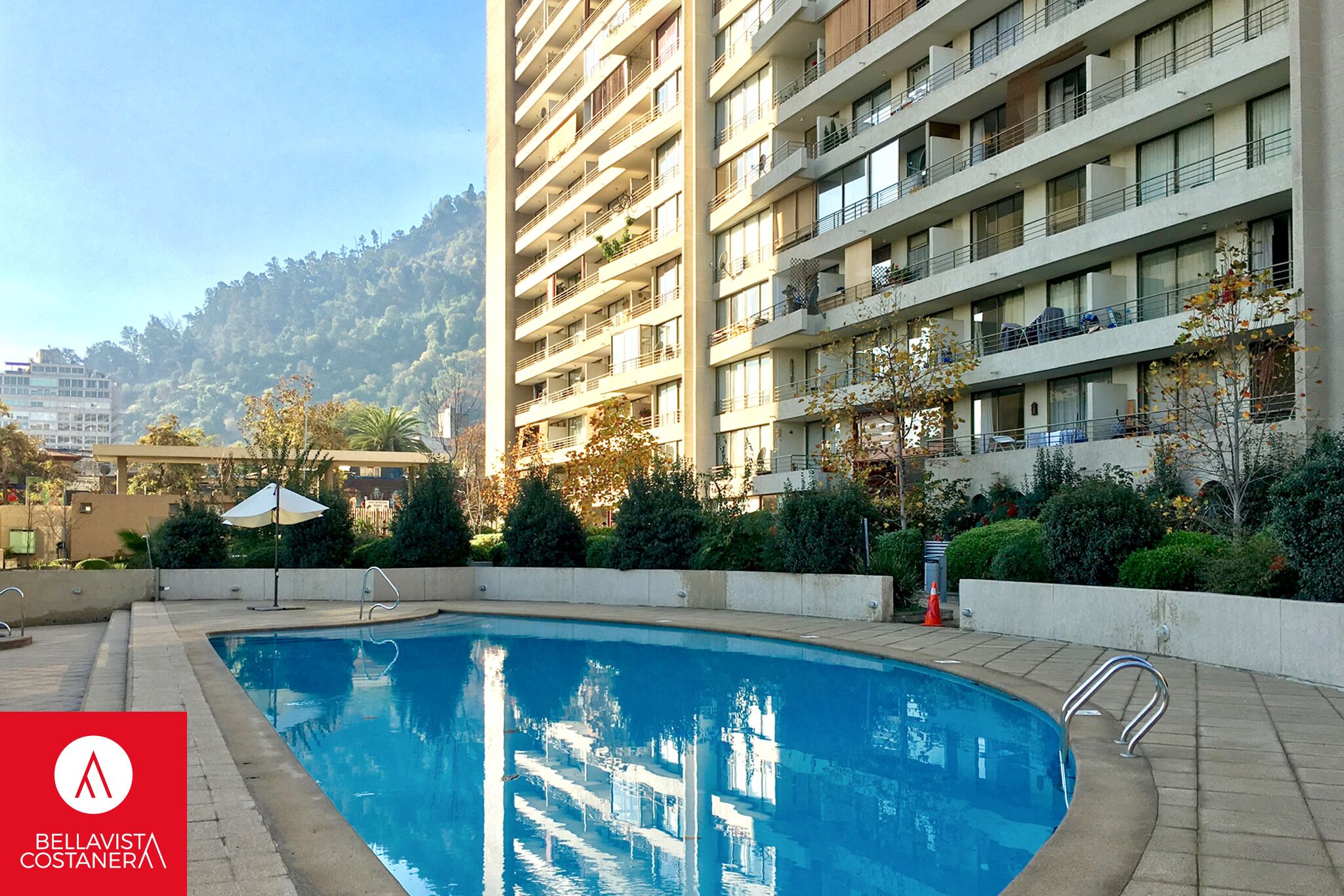 Piscina coperta, piscina all'aperto