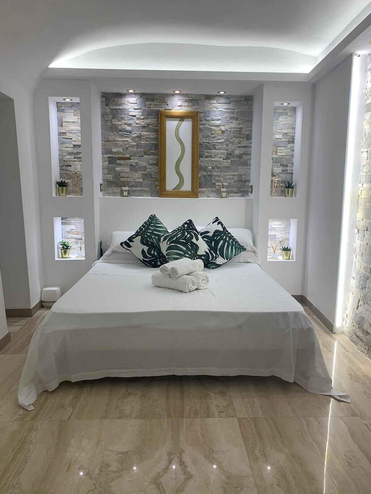 1 soverom, safe på rommet, strykejern/-brett og wi-fi