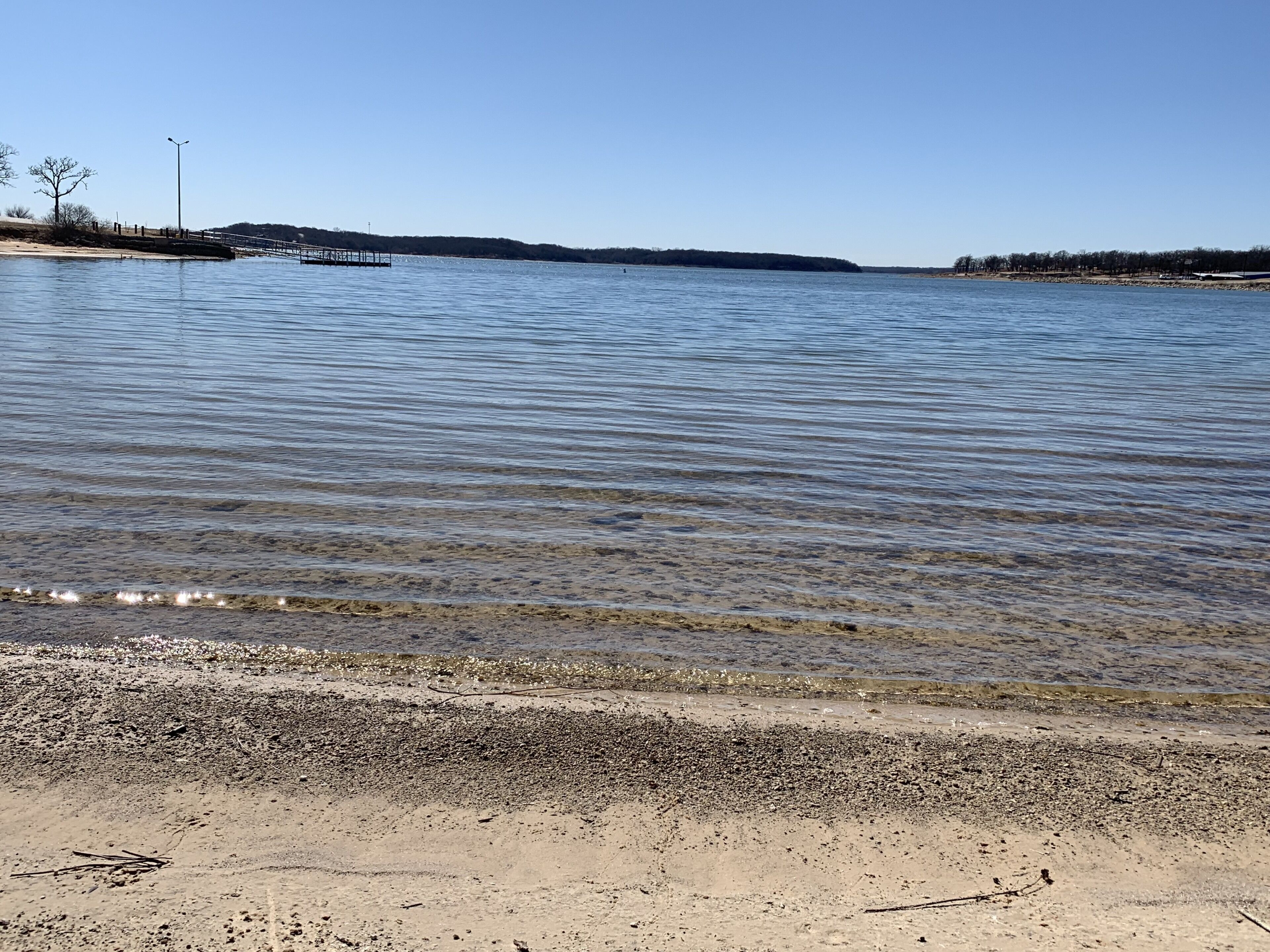 Beach nearby, sun-loungers, beach towels
