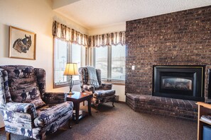 Smart TV, fireplace, table football